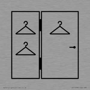 I065 Large Changing room